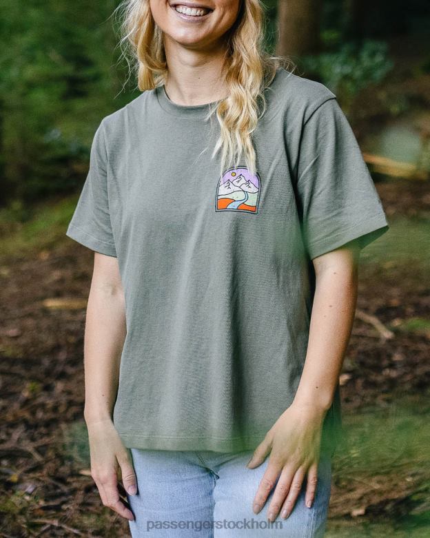 Passenger fredag ​​kollektiv återvunnen bomull t-shirt dammig oliv D422J996 dammig oliv