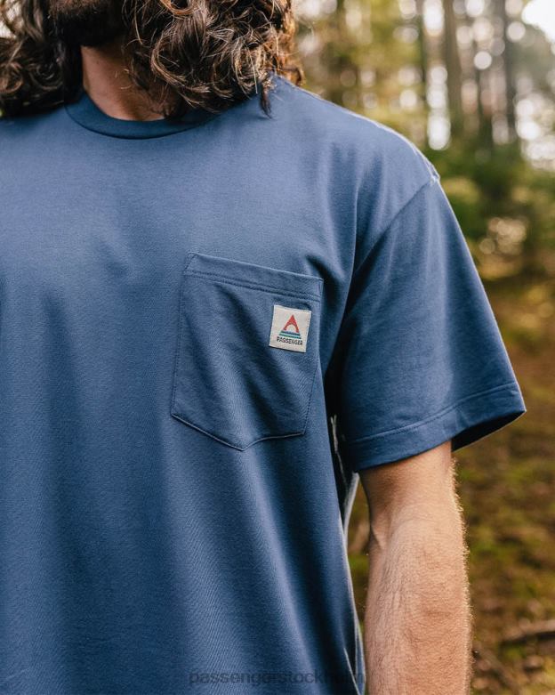 Passenger Heritage återvunnen bomullsficka t-shirt mörk denim D422J346 mörk denim