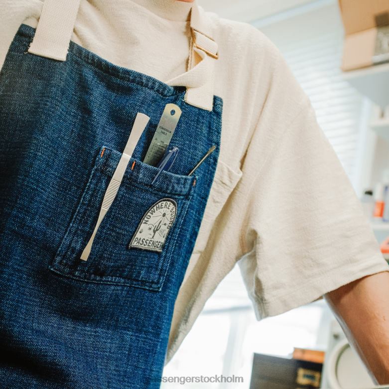 Passenger gård denimförkläde i ekologisk bomull mörk denim D422J620 mörk denim